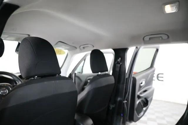 2019 Jeep Renegade Altitude FWD