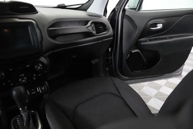 2019 Jeep Renegade Altitude FWD