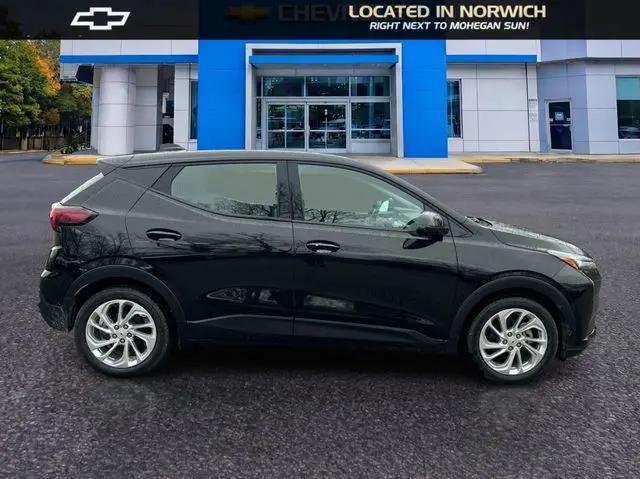 2027 Chevrolet Bolt LT FWD