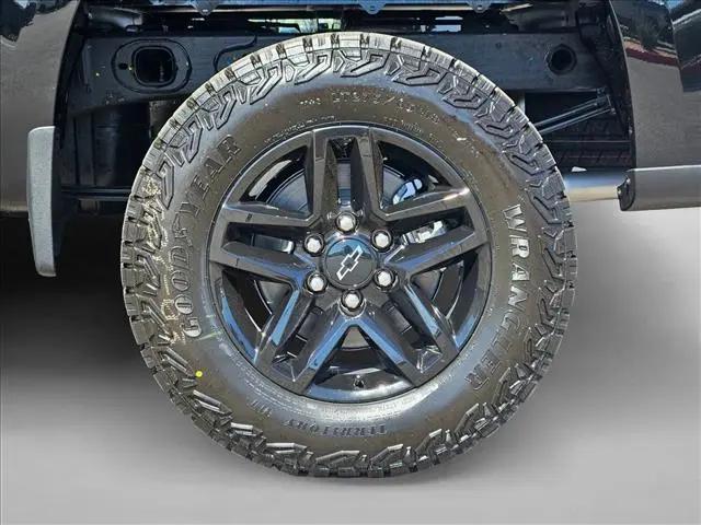 2026 Chevrolet Silverado 1500 4WD Crew Cab Short Bed LT Trail Boss