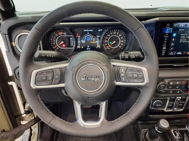 2026 Jeep Wrangler 4-Door Sahara 4x4