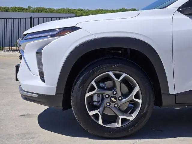2026 Chevrolet Trax FWD LT