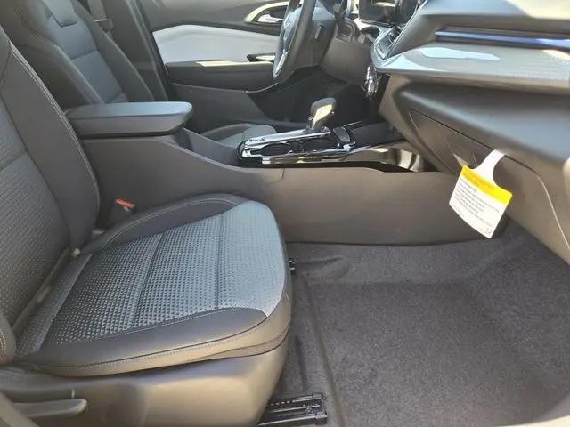 2026 Chevrolet Trax FWD LT