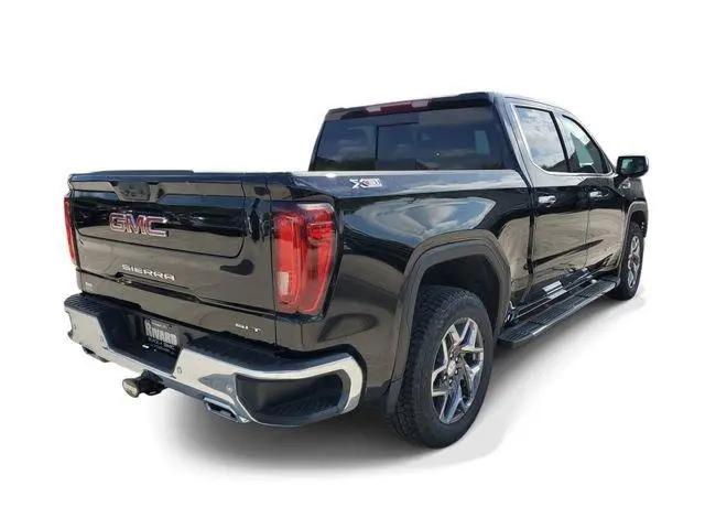 2026 GMC Sierra 1500 Crew Cab, Short Bed, SLT, 4WD