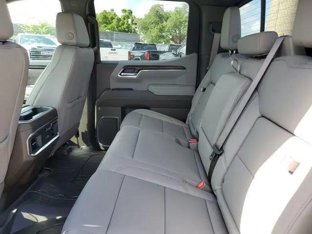 2026 GMC Sierra 1500 Crew Cab, Short Bed, SLT, 4WD