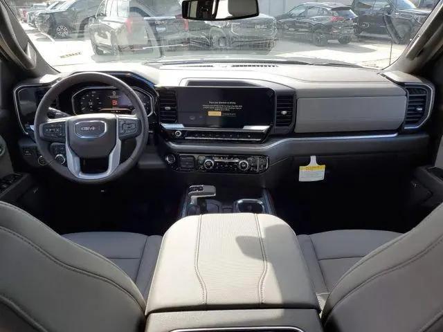 2026 GMC Sierra 1500 Crew Cab, Short Bed, SLT, 4WD