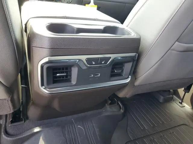 2026 GMC Sierra 1500 Crew Cab, Short Bed, SLT, 4WD