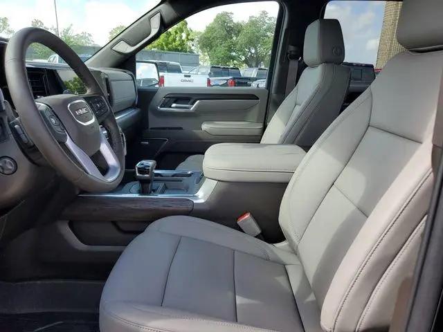 2026 GMC Sierra 1500 Crew Cab, Short Bed, SLT, 4WD