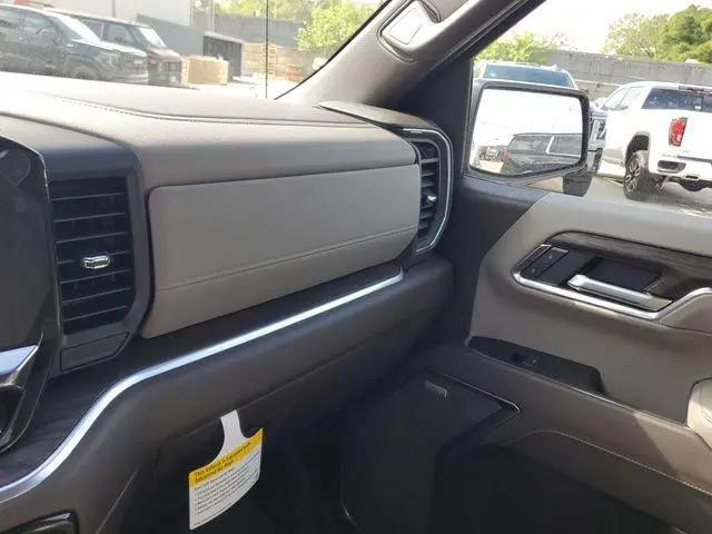 2026 GMC Sierra 1500 Crew Cab, Short Bed, SLT, 4WD