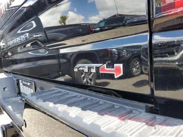 2026 GMC Sierra 1500 Crew Cab, Short Bed, AT4, 4WD