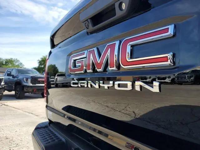 2026 GMC Canyon AT4, 4WD