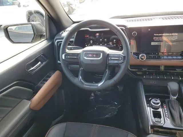 2026 GMC Canyon AT4, 4WD