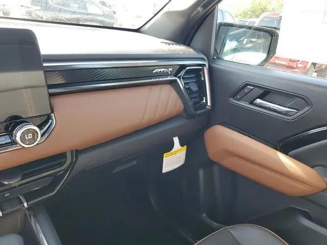 2026 GMC Canyon AT4, 4WD