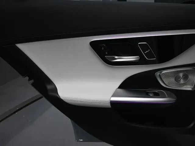 2025 Mercedes-Benz C-CLASS C 300 C 300