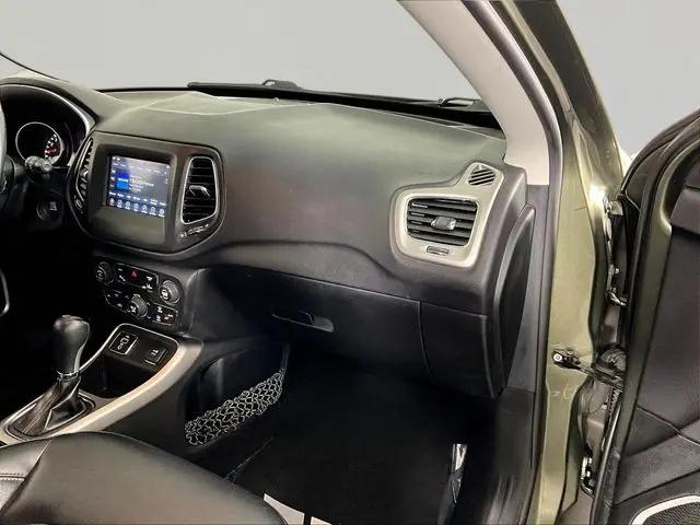 2017 Jeep Compass Latitude FWD