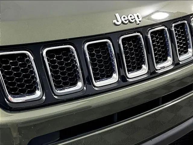 2017 Jeep Compass Latitude FWD