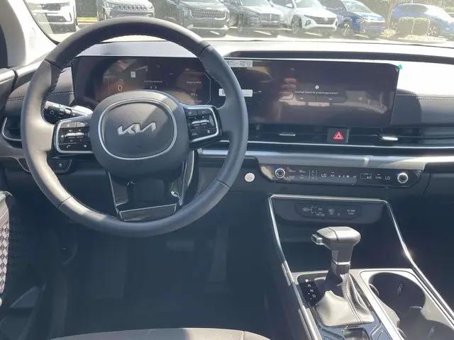 2026 Kia Carnival MPV SX