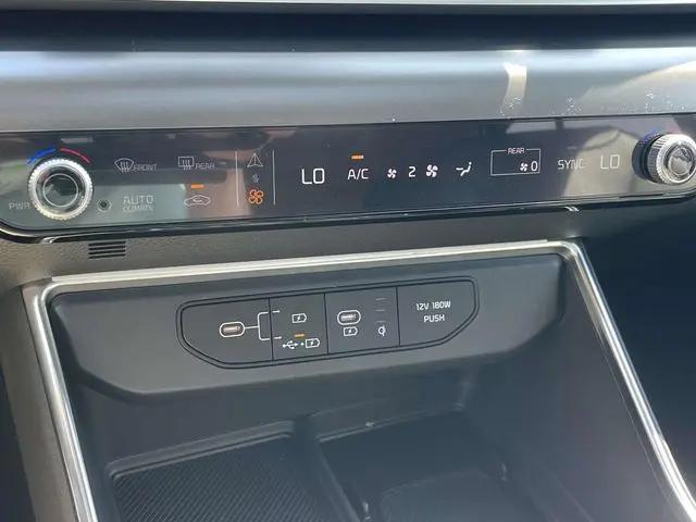 2026 Kia Carnival MPV SX
