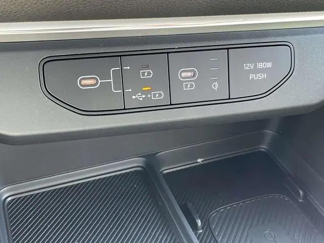 2026 Kia Carnival MPV SX