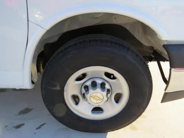 2026 Chevrolet Express Cargo Van 2500 Regular Wheelbase, WT, RWD
