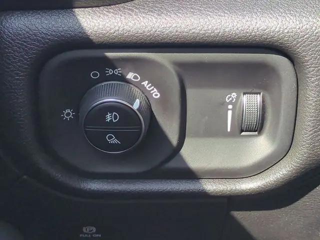 2026 Ram 1500 Warlock Crew Cab 4x4 57 Box