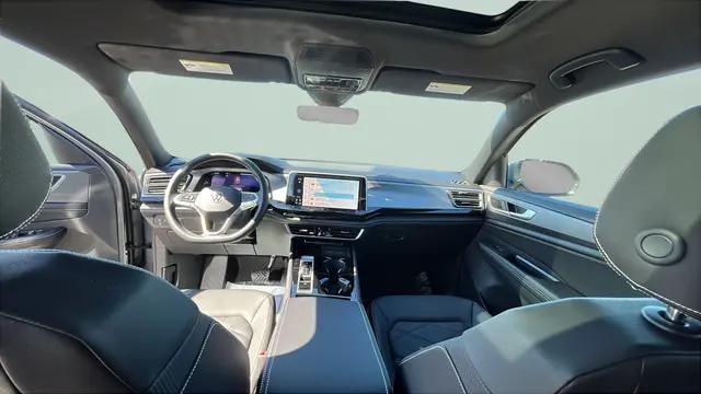 2026 Volkswagen Atlas Cross Sport SE with Technology