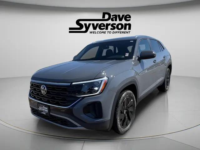 2026 Volkswagen Atlas Cross Sport SE with Technology for sale in Albert Lea, MN