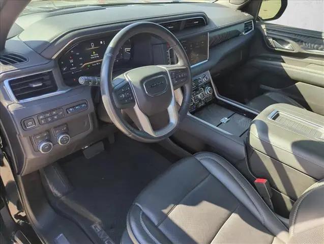 2022 GMC Yukon 4WD Denali