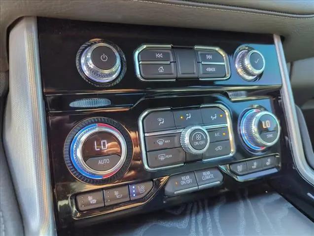 2022 GMC Yukon 4WD Denali