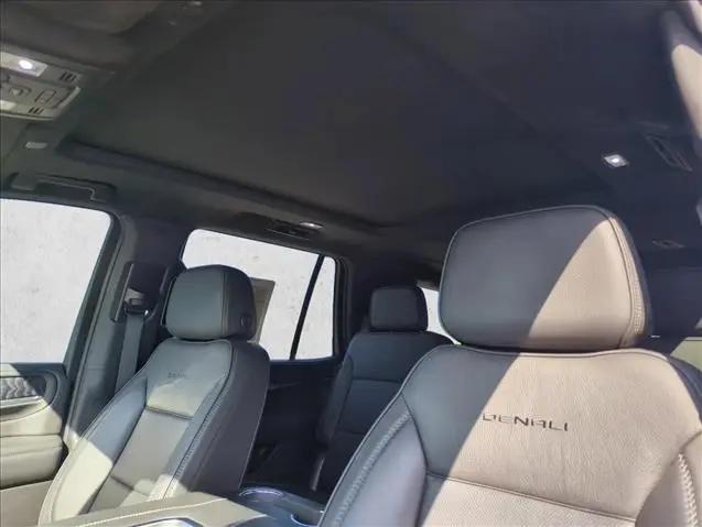 2022 GMC Yukon 4WD Denali