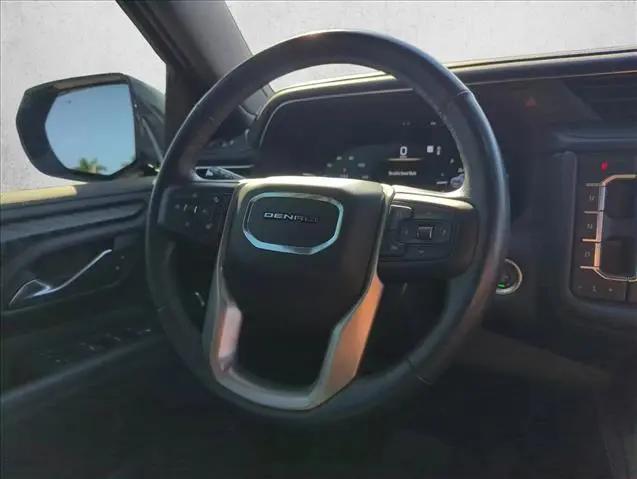 2022 GMC Yukon 4WD Denali