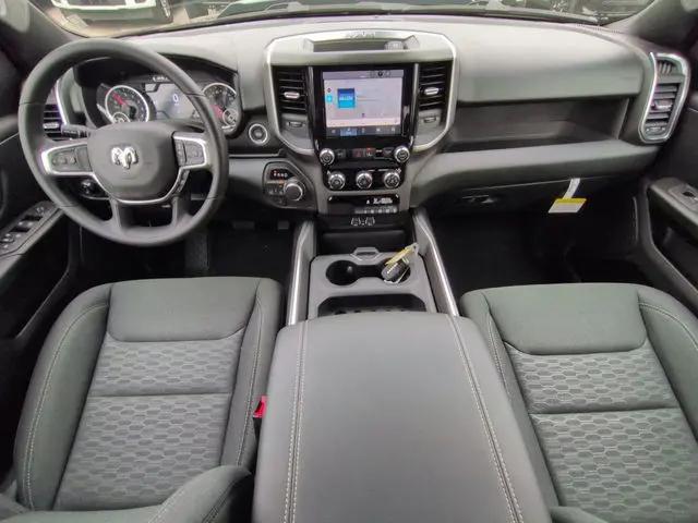 2026 Ram 1500 Express Crew Cab 4x4 57 Box