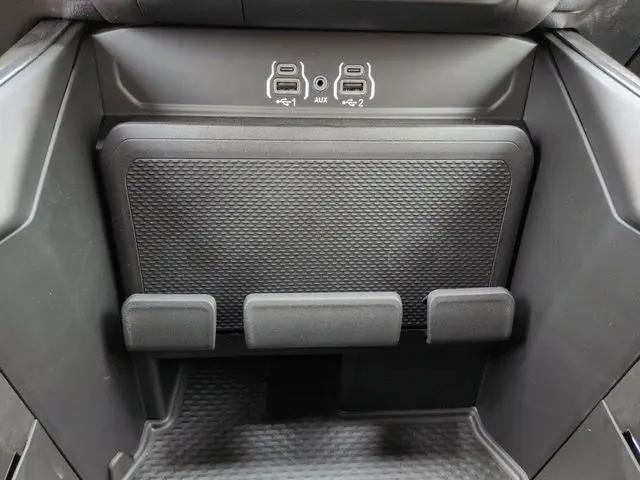 2026 Ram 1500 Express Crew Cab 4x4 57 Box