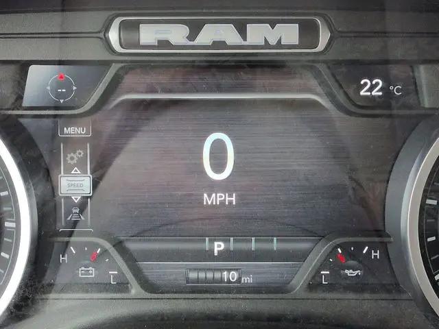 2026 Ram 1500 Express Crew Cab 4x4 57 Box