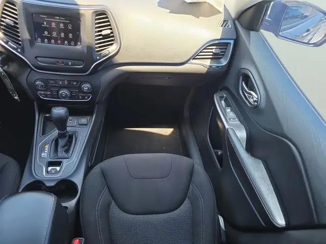2021 Jeep Cherokee Latitude FWD