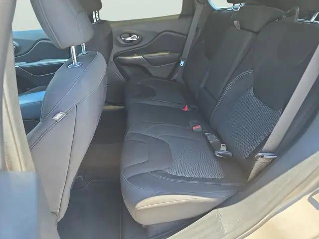 2021 Jeep Cherokee Latitude FWD