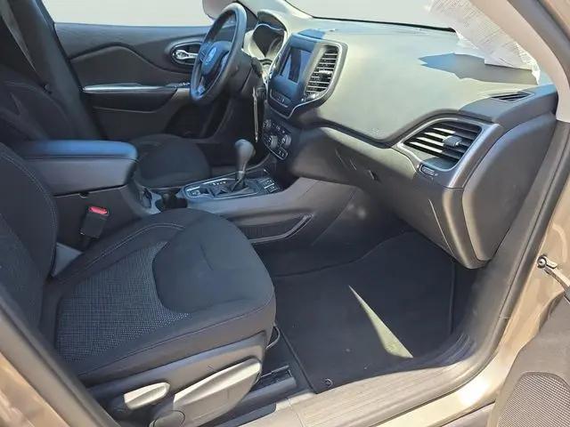 2021 Jeep Cherokee Latitude FWD