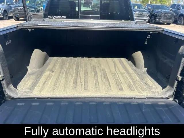 2019 Ram 1500 Laramie Crew Cab 4x4 5'7" Box