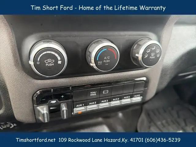 2022 Ram 3500 Tradesman/SLT/Laramie/Limited