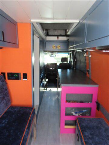 2023 Mercedes-Benz Sprinter 2500 High Roof 4-Cyl Diesel HO