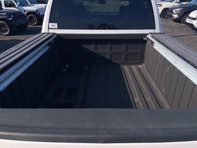 2017 RAM 1500 Express Crew Cab 4x4 57 Box