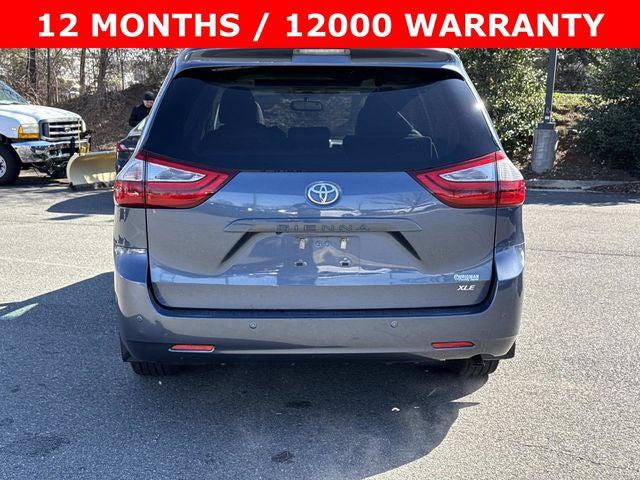 2017 Toyota Sienna XLE Premium 8 Passenger