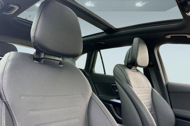 2026 Mercedes-Benz GLC 4MATIC