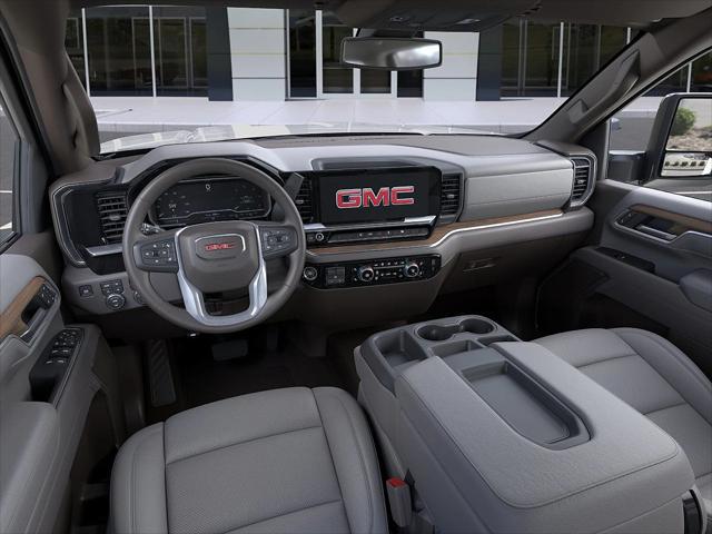 2026 GMC Sierra 2500HD Crew Cab, Standard Bed, SLT, 4WD
