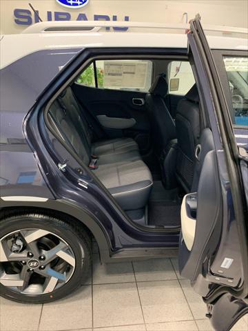 2026 Hyundai Venue SEL w/Two-Tone Roof