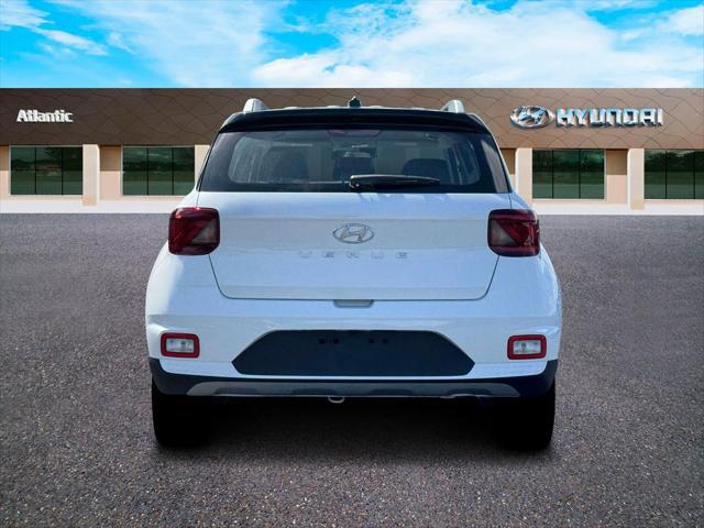 2026 Hyundai Venue SEL w/Two-Tone Roof