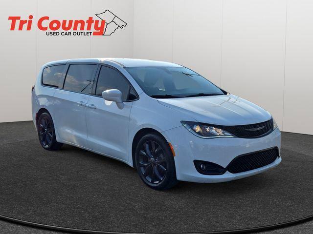 2019 Chrysler Pacifica Touring Plus 2019 Chrysler Pacifica Touring Plus