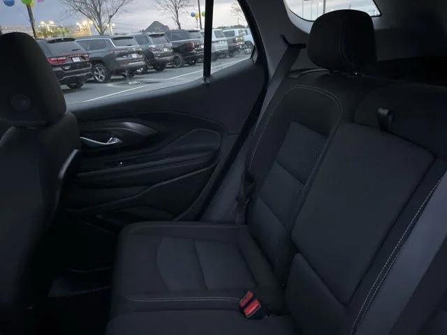 2024 GMC Terrain FWD SLE