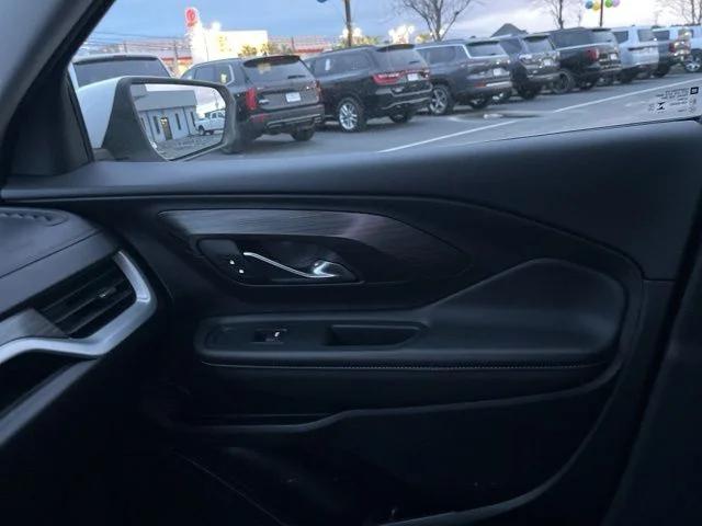 2024 GMC Terrain FWD SLE