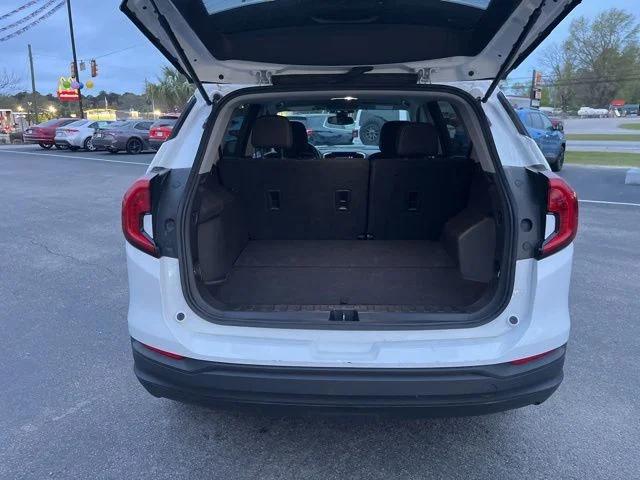 2024 GMC Terrain FWD SLE
